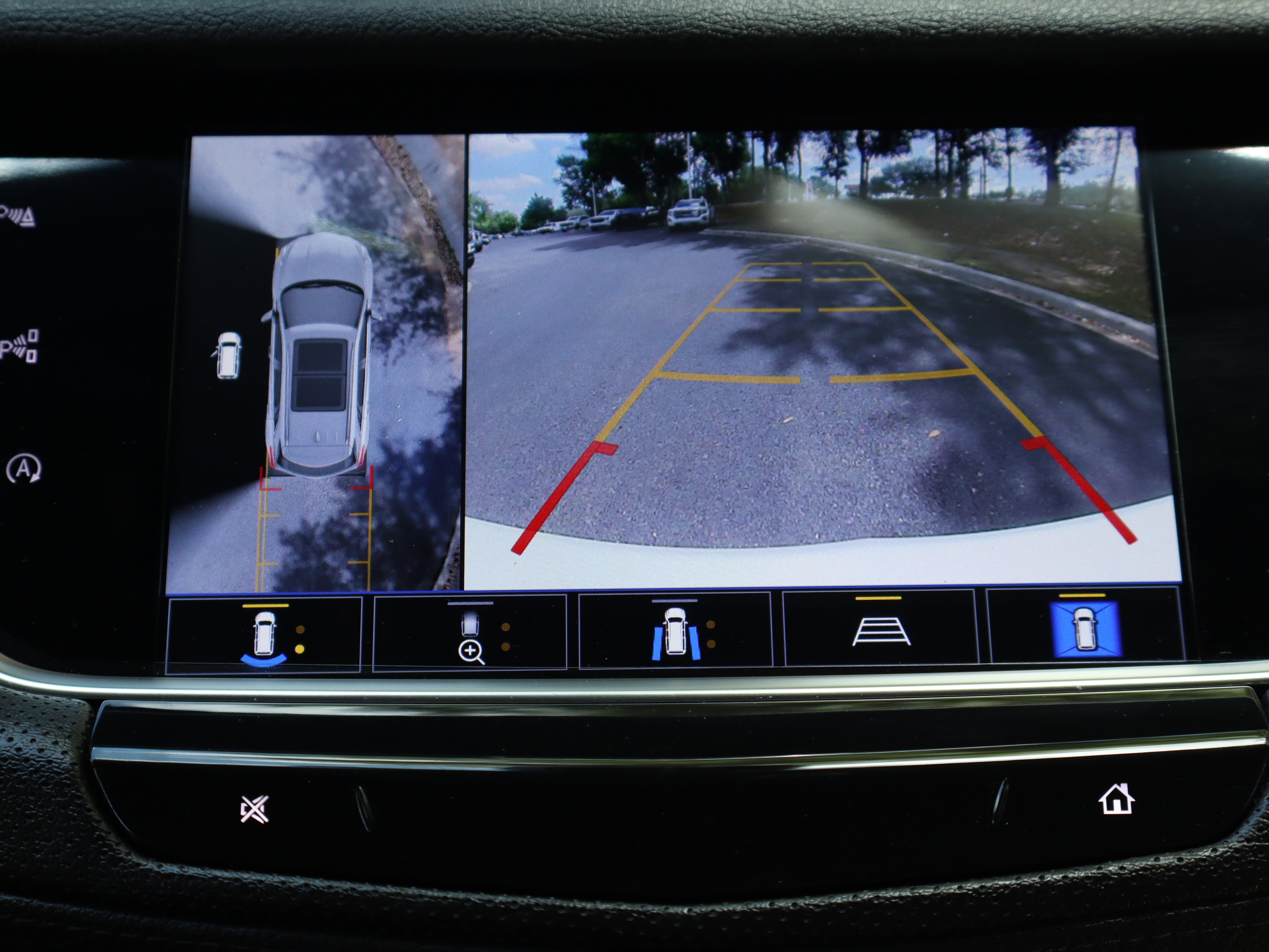 Used 2023 Cadillac XT5 Sportv w/ Technology Package image 33