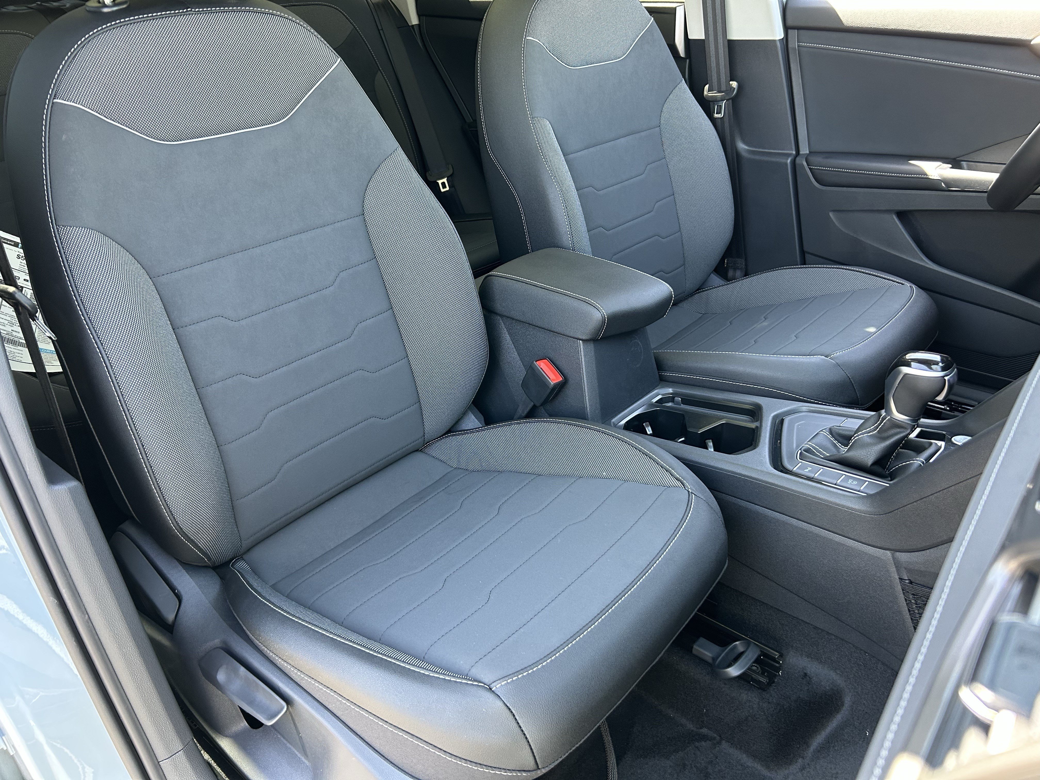 New 2026 Volkswagen Taos SE FWD image 7