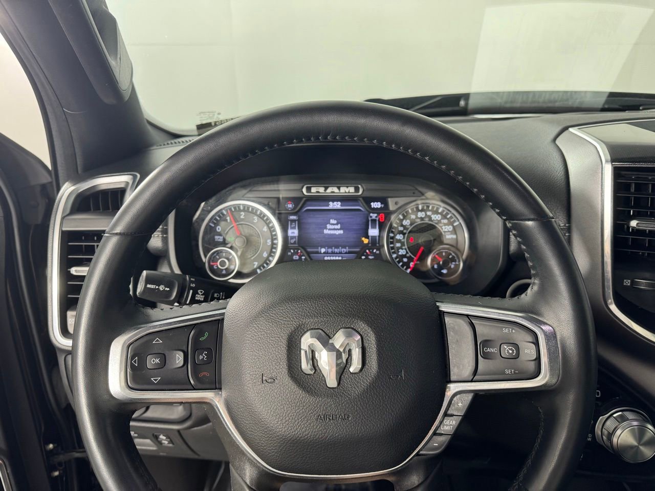 Used 2022 RAM 1500 Laramie w/ Sport Appearance Package AWD/4WD image 28