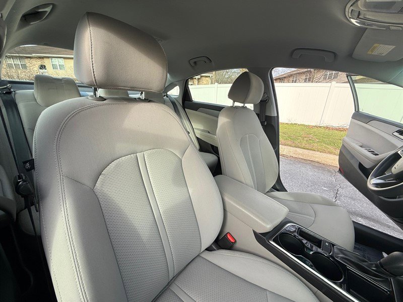 Used 2018 Hyundai Sonata SE FWD image 21