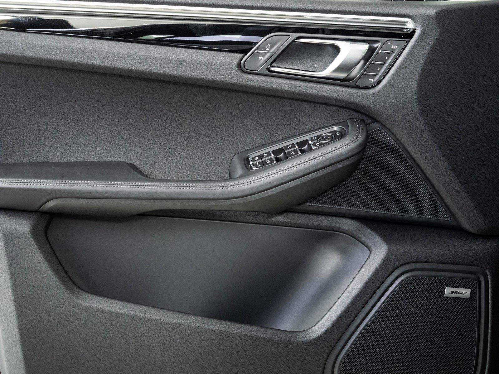 New 2026 Porsche Macan AWD/4WD image 6