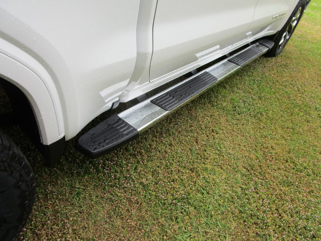 New 2026 GMC Sierra 1500 SLT w/ SLT Premium Plus Package AWD/4WD image 16