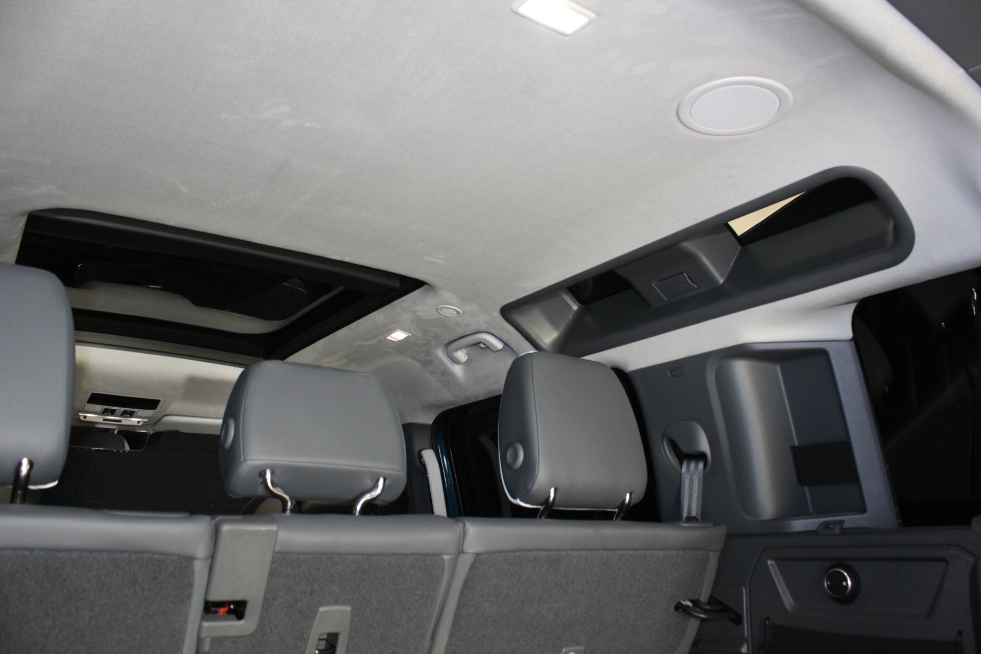 Used 2026 Land Rover Defender 110 image 89