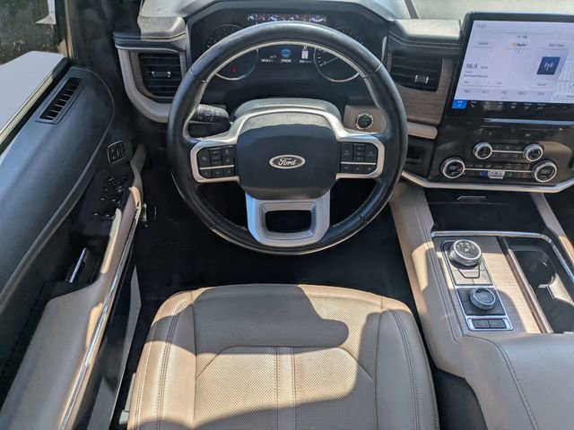 Used 2024 Ford Expedition Limited AWD/4WD image 17