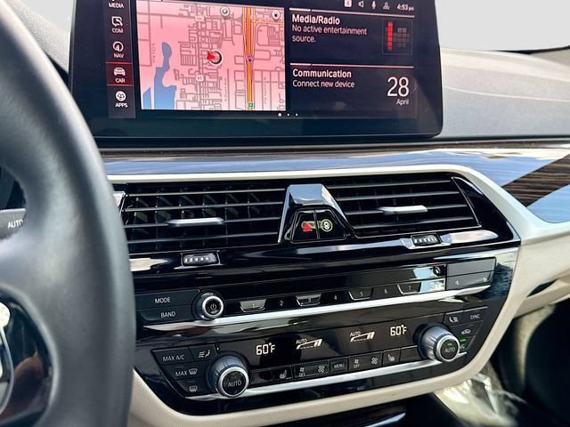 Used 2023 BMW 530i w/ Premium Package RWD image 29