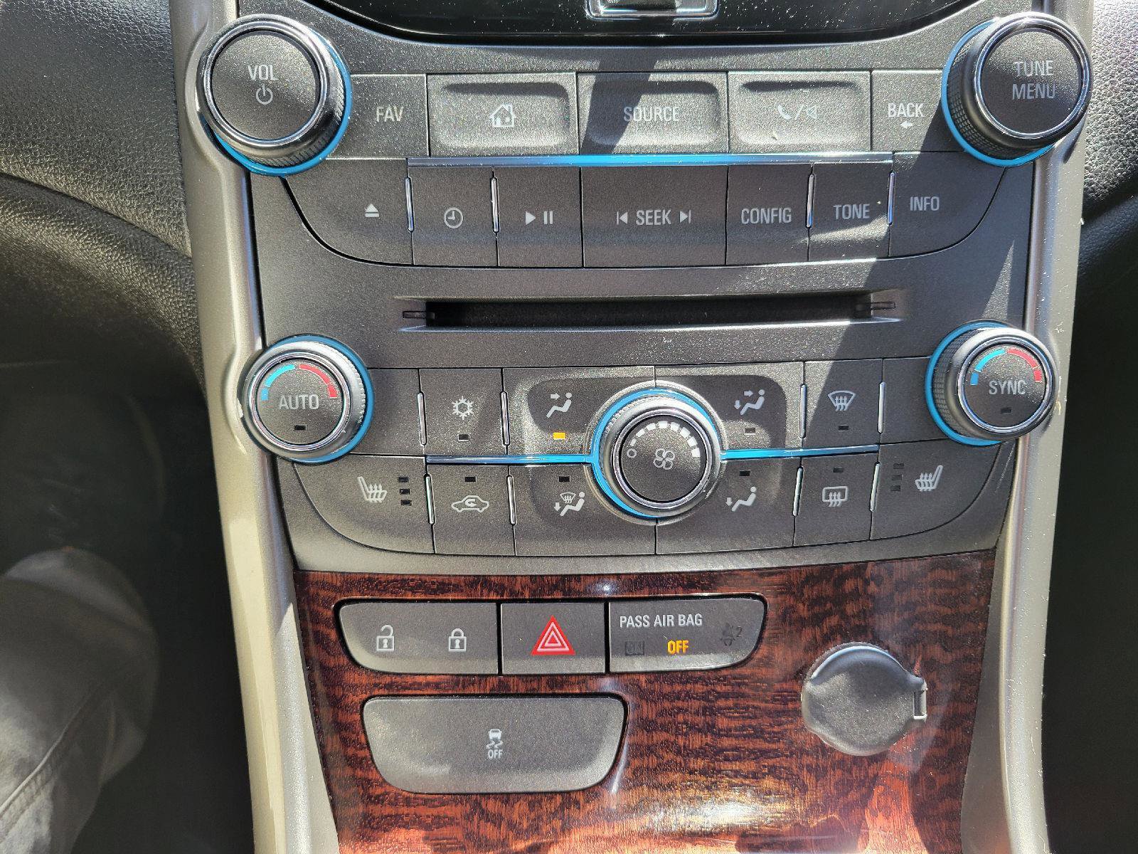 Used 2013 Chevrolet Malibu Eco w/ Leather Package FWD image 20