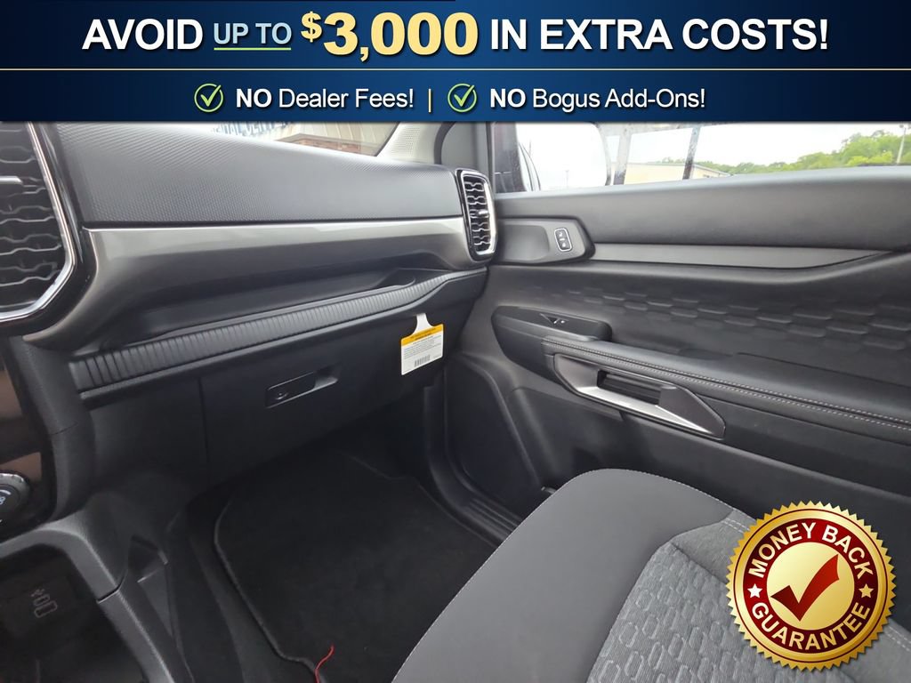Used 2025 Ford Ranger XLT w/ Trailer Tow Package RWD image 27