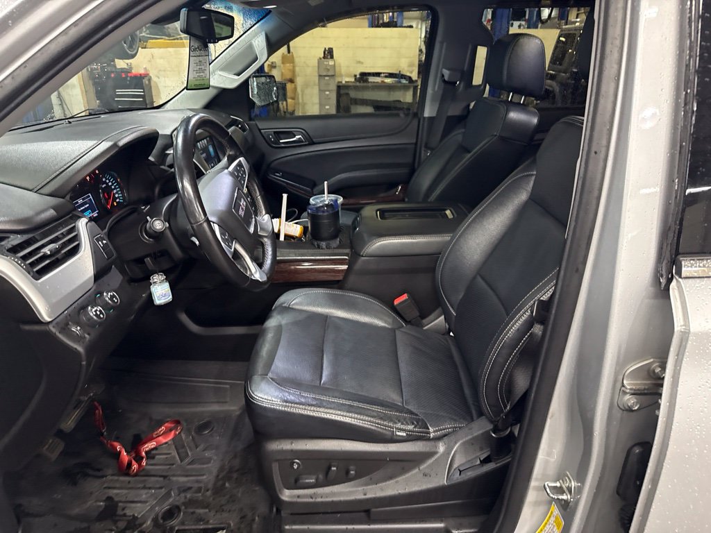 Used 2019 GMC Yukon SLE AWD/4WD image 6