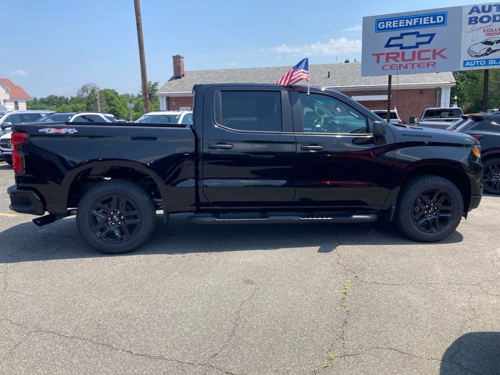 New 2026 Chevrolet Silverado 1500 Custom w/ Turbomax Blackout Package AWD/4WD image 8