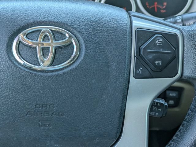Used 2016 Toyota Sequoia SR5 RWD image 19