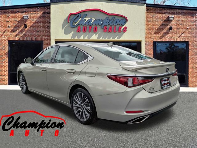 Used 2019 Lexus ES 350 F Sport w/ Premium Package image 9