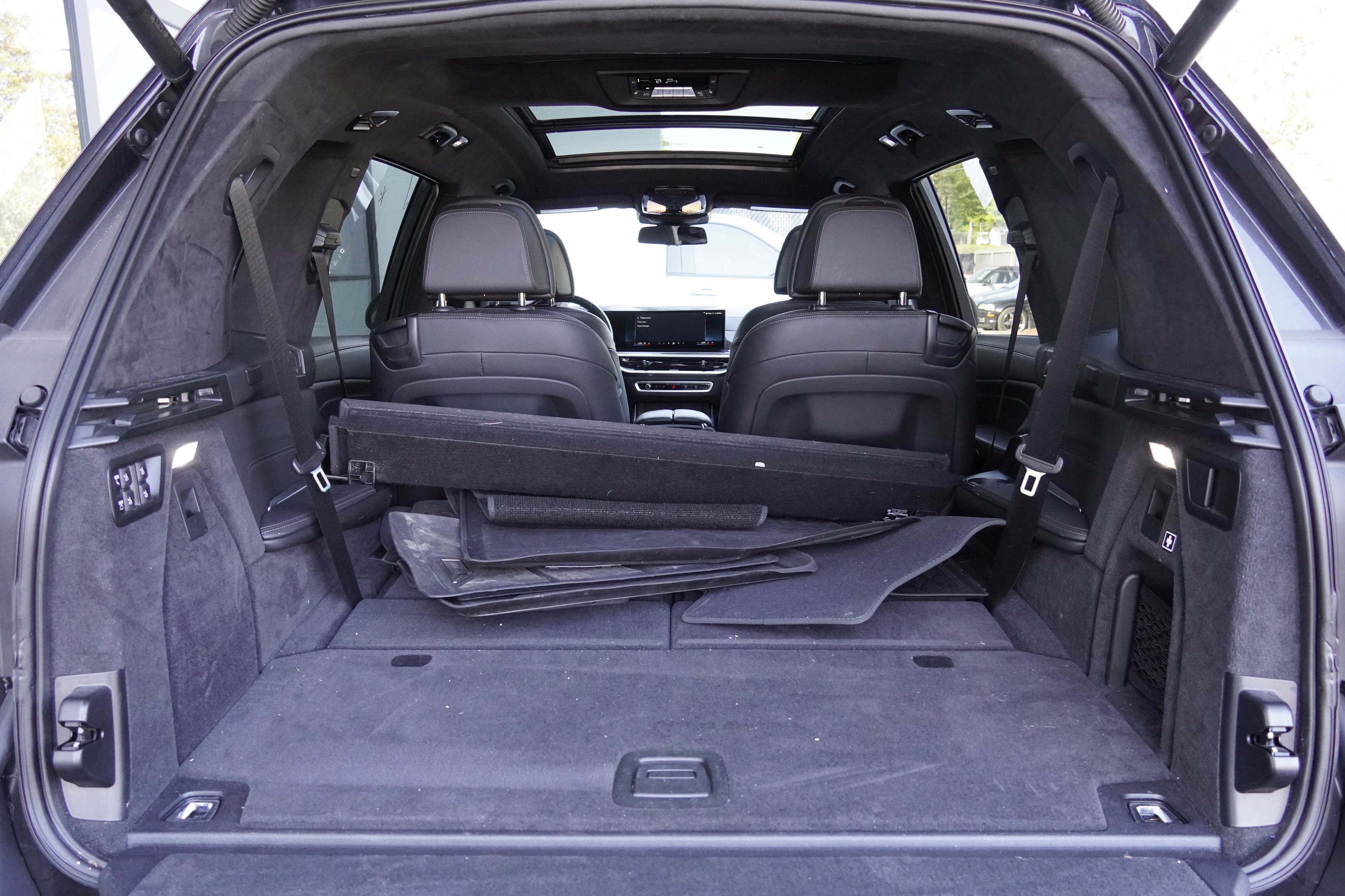 Certified 2024 BMW X7 M60i w/ Executive Package image 42