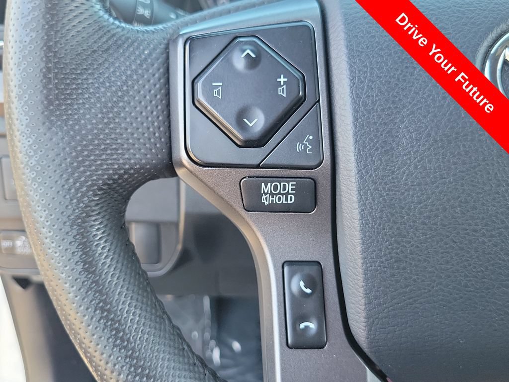Used 2023 Toyota Tacoma TRD Off-Road w/ Technology Package RWD image 5