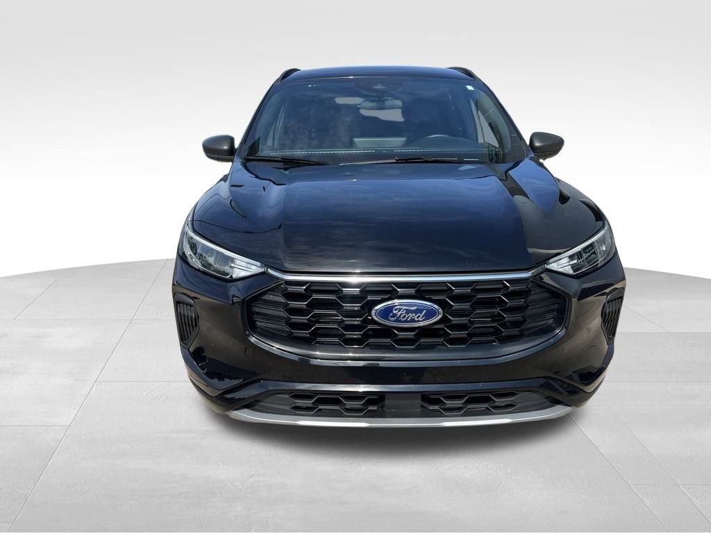 Used 2023 Ford Escape ST-Line w/ Tech Pack #1 image 3