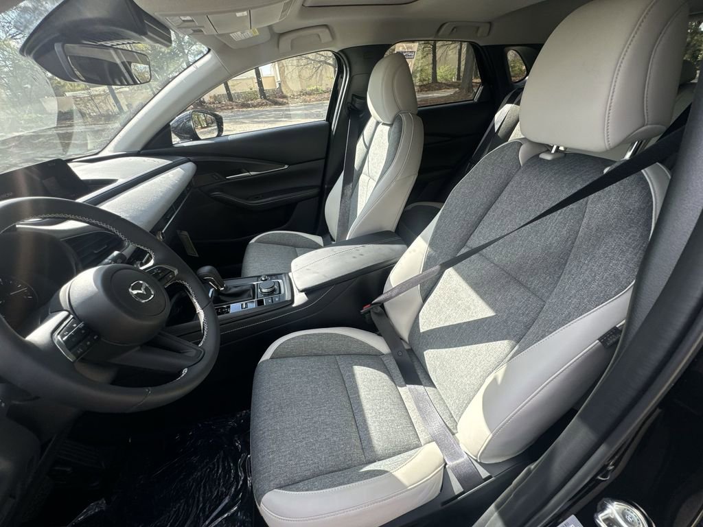 Used 2026 MAZDA CX-30 Aire Edition image 11