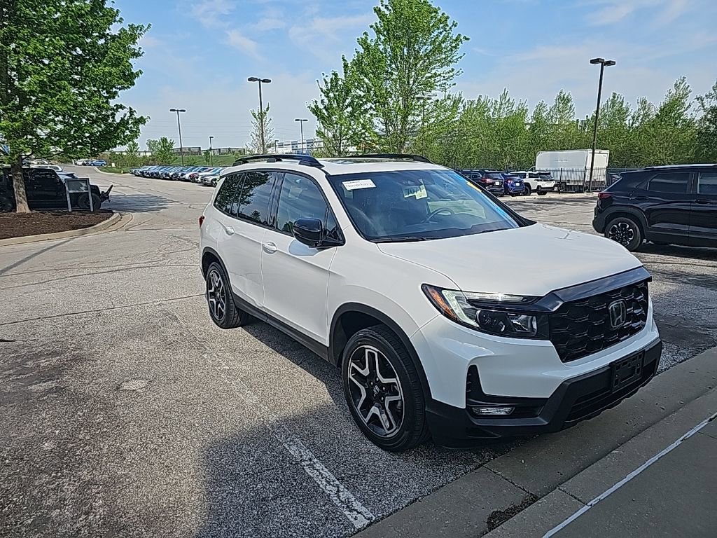 Used 2023 Honda Passport Elite image 3