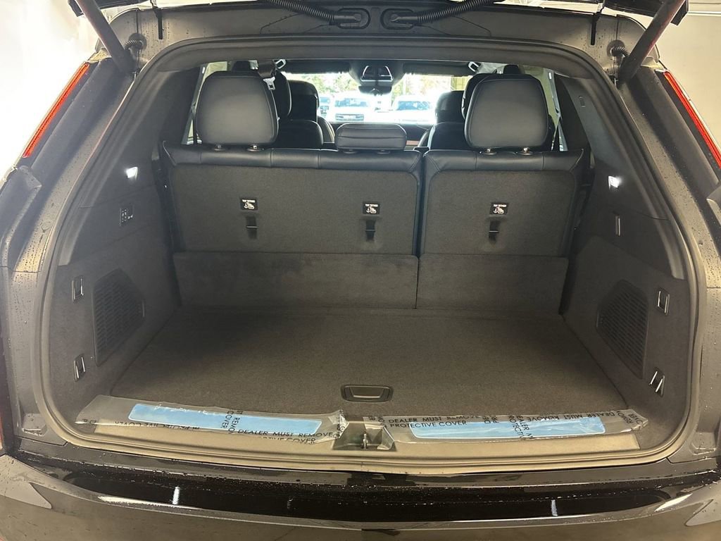 New 2025 Cadillac Escalade IQ Sport 2 w/ LPO, ONYX Package image 16
