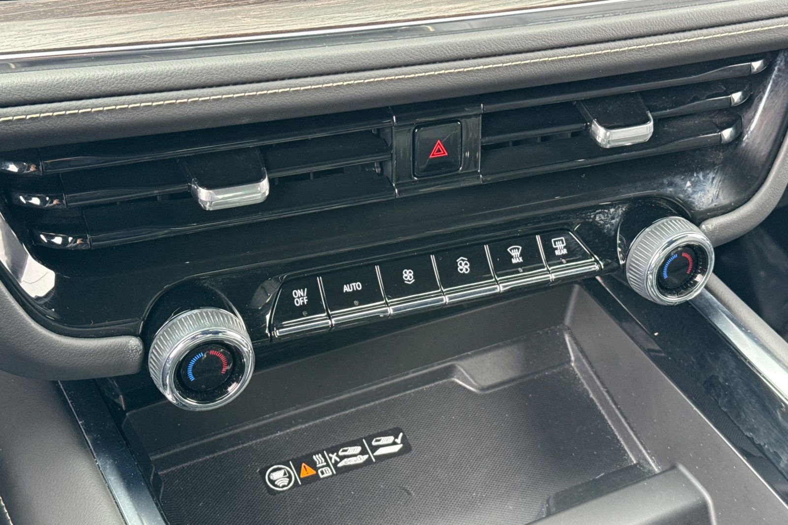 Used 2025 Chevrolet Tahoe Premier image 28