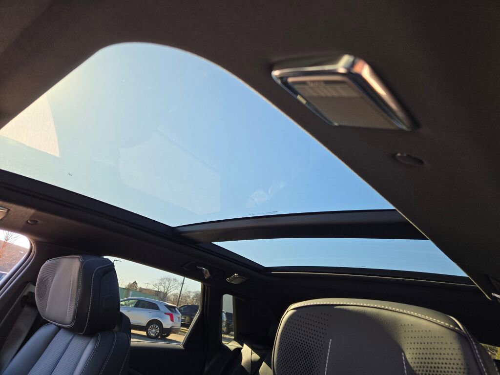 New 2026 Cadillac Lyriq Premium Luxury image 26