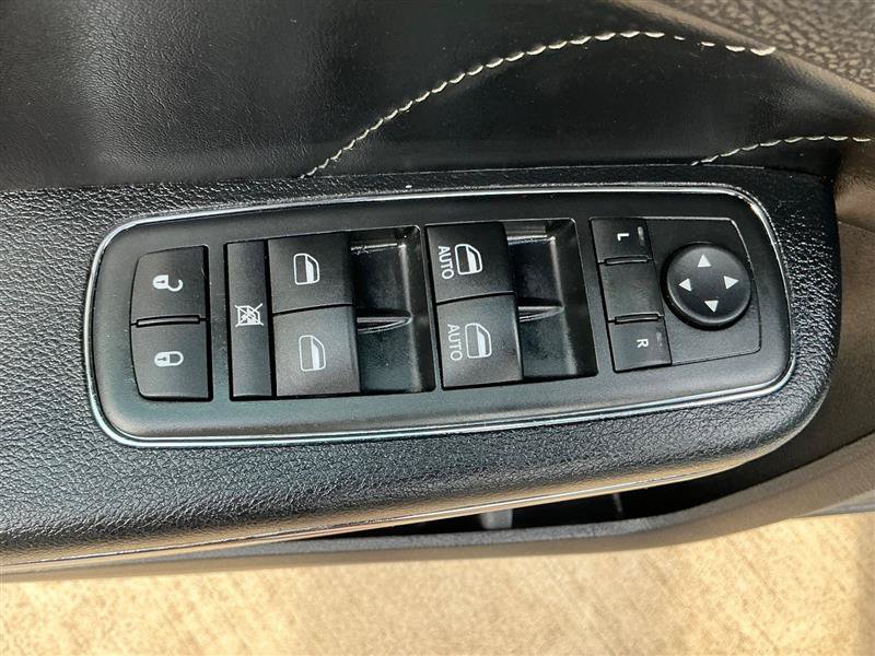 Used 2012 Dodge Charger R/T RWD image 27