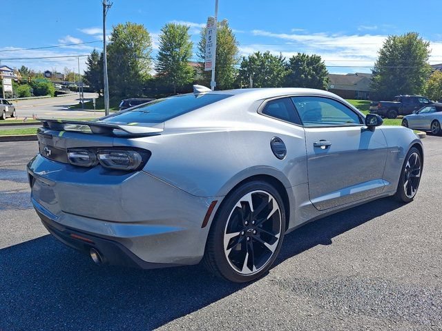 Used 2023 Chevrolet Camaro LT RWD image 9