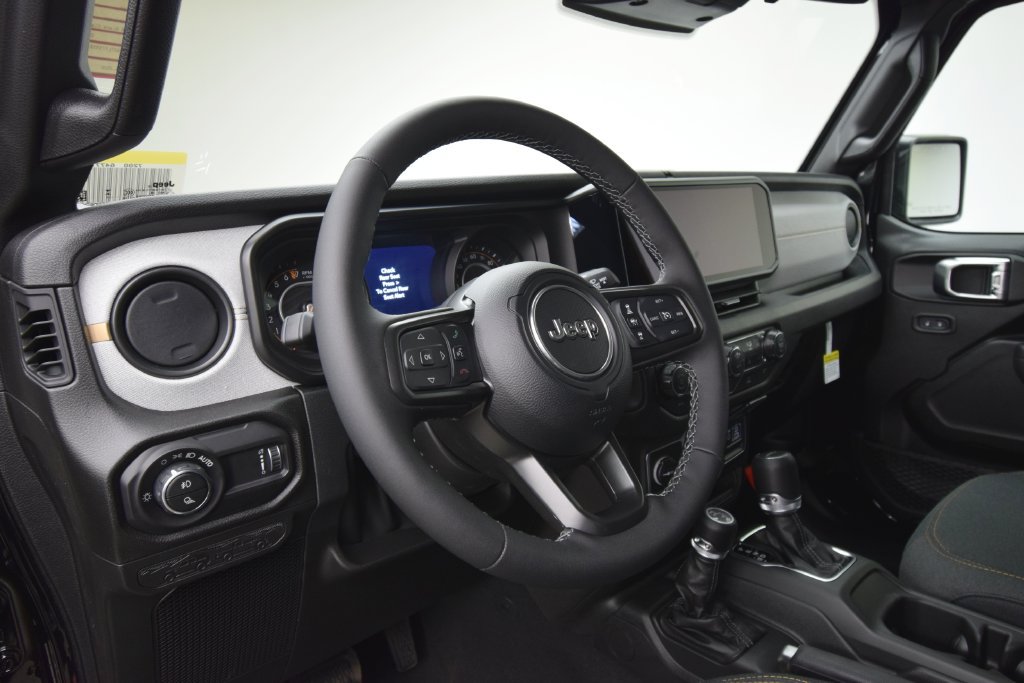 New 2026 Jeep Gladiator Sport AWD/4WD image 33