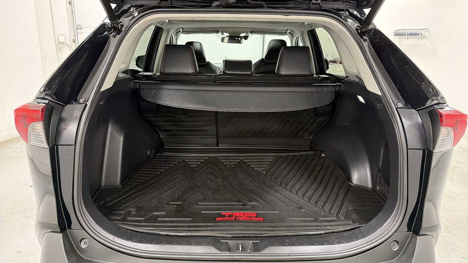 Certified 2022 Toyota RAV4 TRD Off-Road w/ TRD Off-Road Weather Package image 27