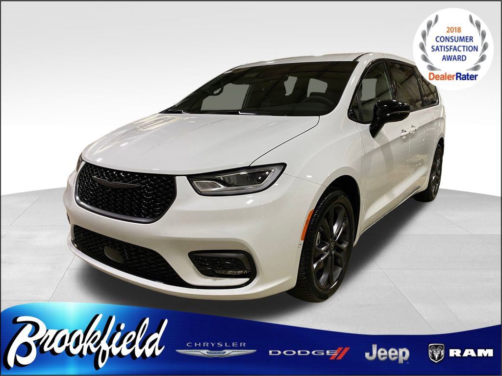 New 2026 Chrysler Pacifica Select image 4