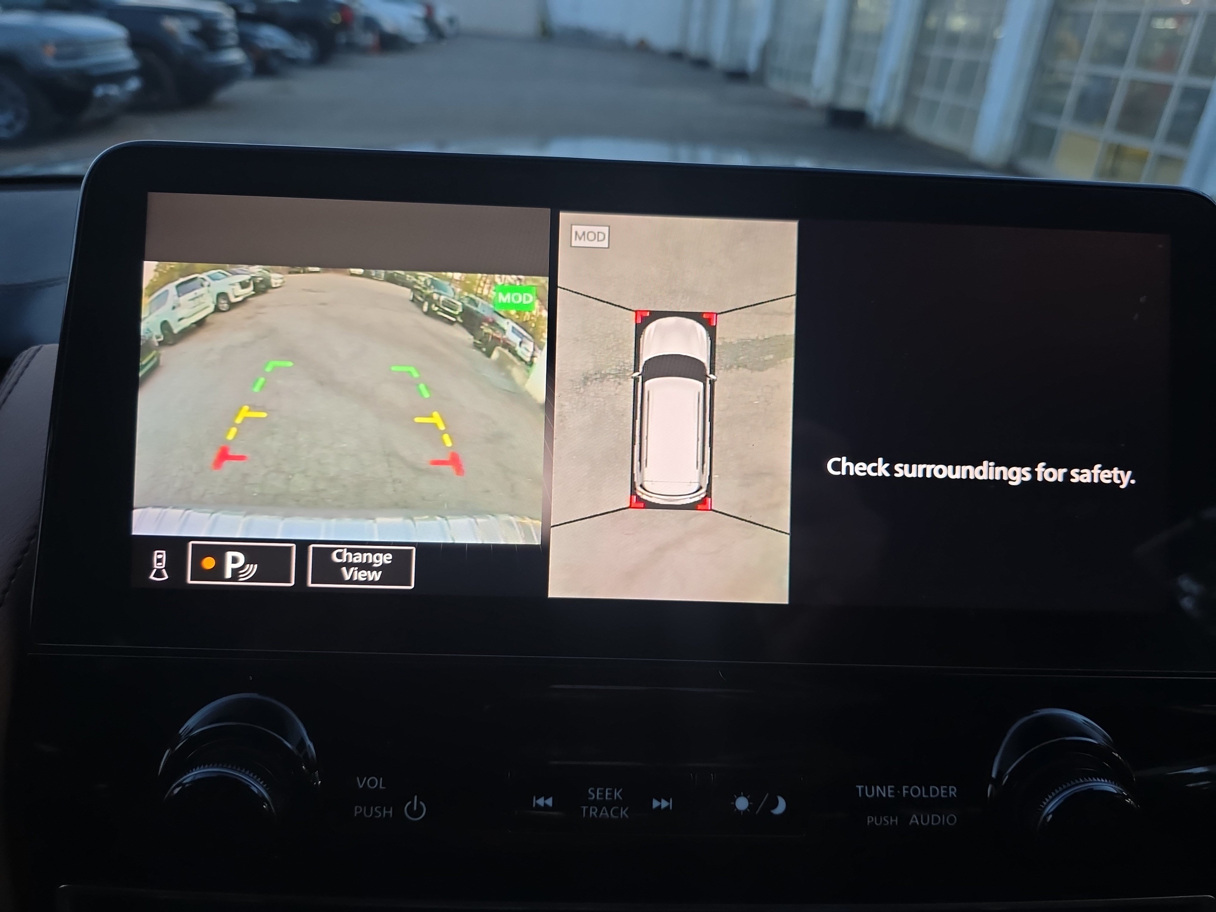 Used 2024 INFINITI QX80 Sensory w/ All-Season Package AWD/4WD image 24