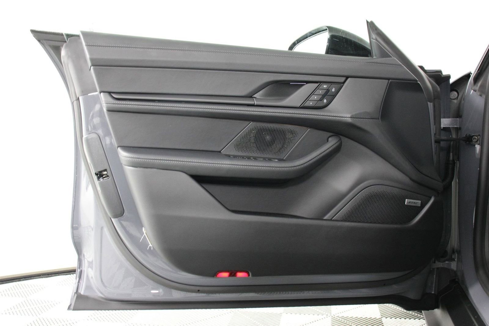 New 2026 Porsche Taycan 4S image 20