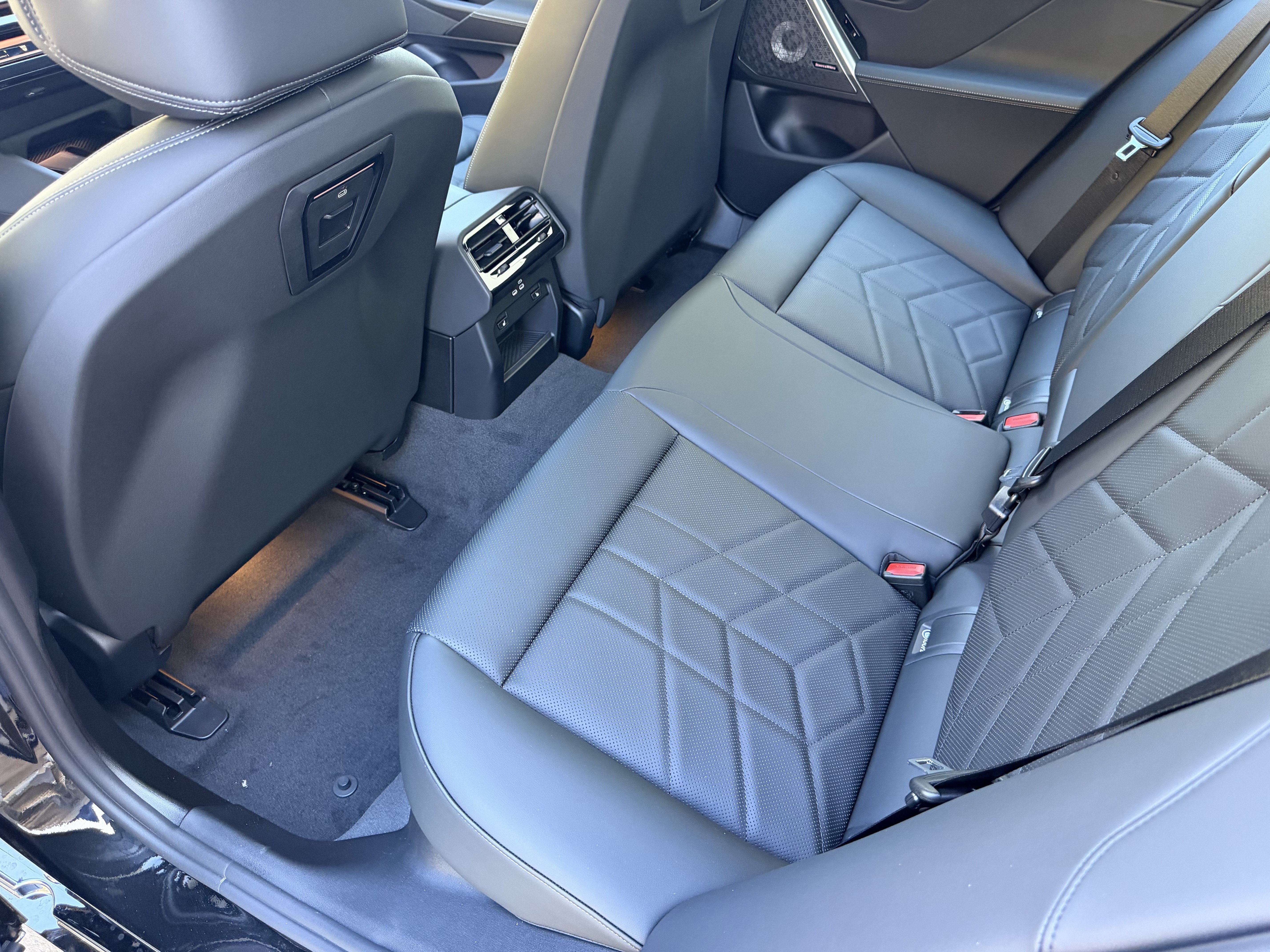 New 2027 BMW 540i xDrive w/ M Sport Package AWD/4WD image 16