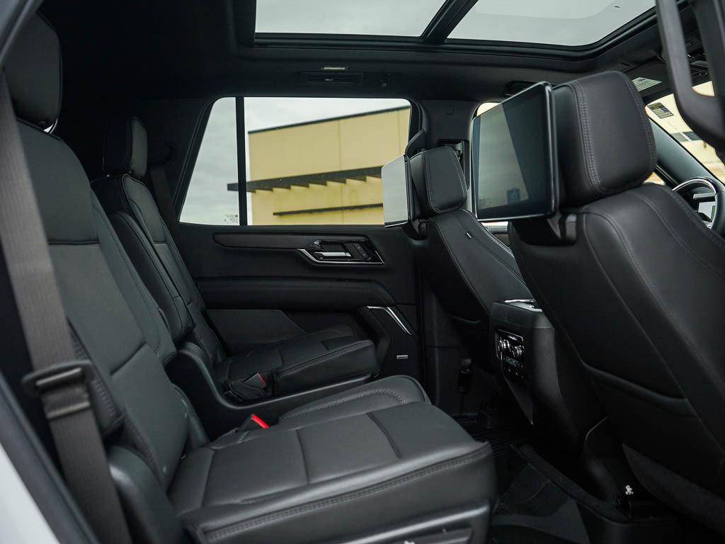 New 2026 GMC Yukon Denali w/ Denali Reserve Package AWD/4WD image 13