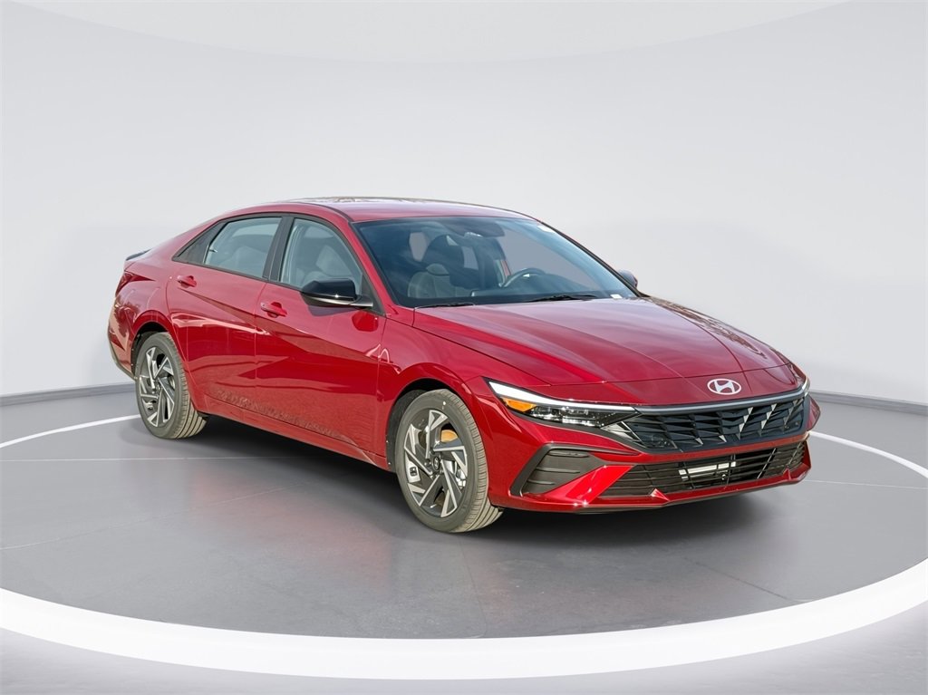 New 2025 Hyundai Elantra SEL