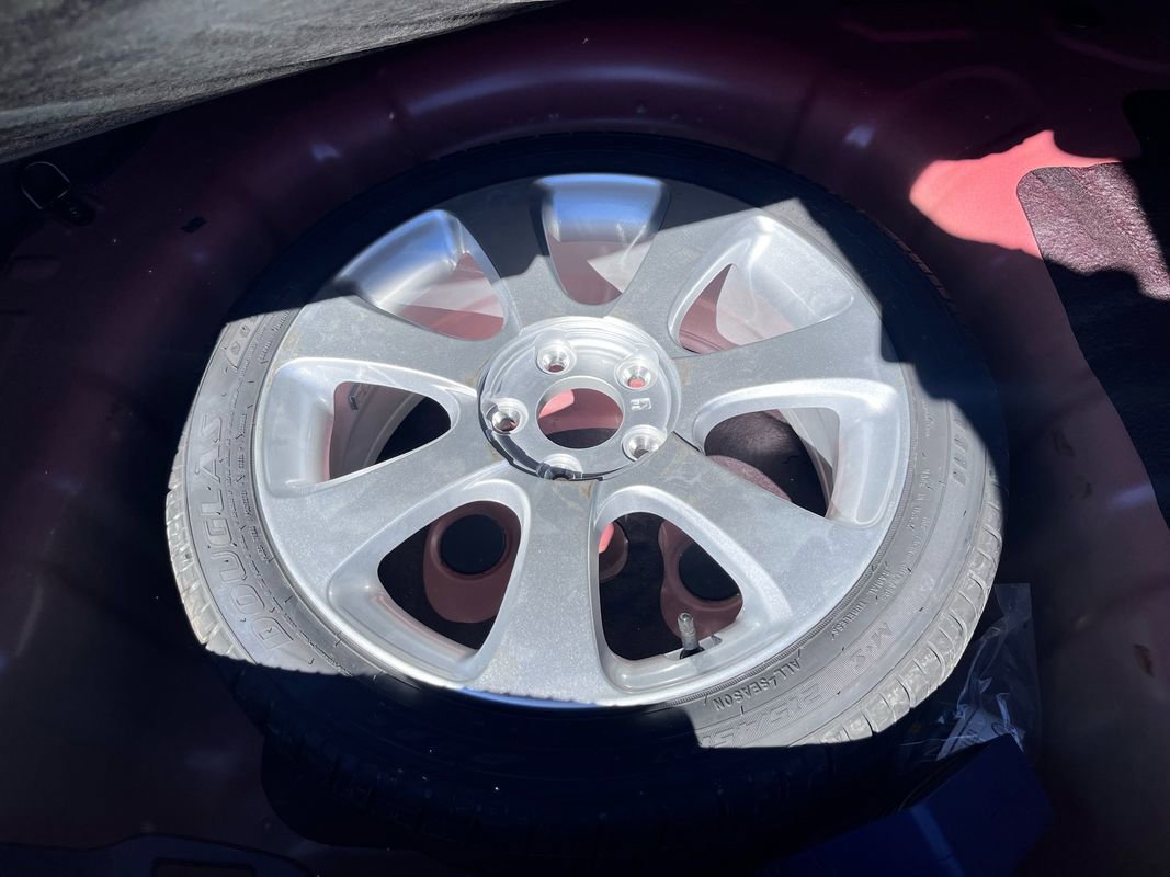 Used 2013 Hyundai Elantra Limited w/ Technology Pkg image 18