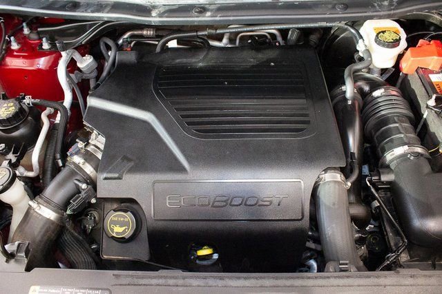 Used 2018 Ford Explorer Platinum image 3