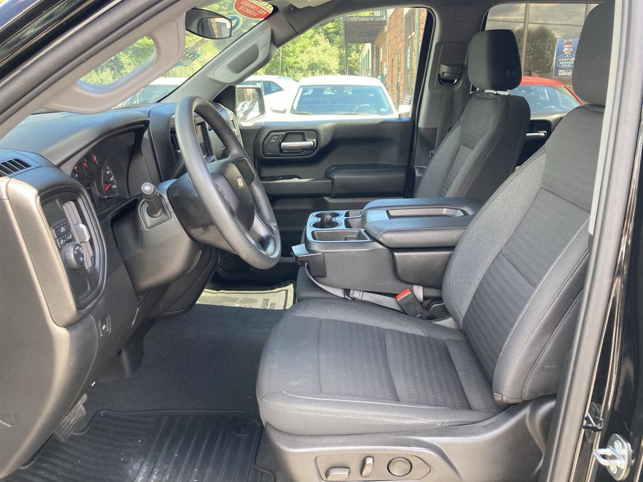 Used 2022 Chevrolet Silverado 1500 Custom image 9