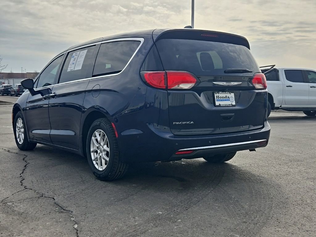 Used 2020 Chrysler Pacifica Touring w/ Advanced Safetytec Group image 5