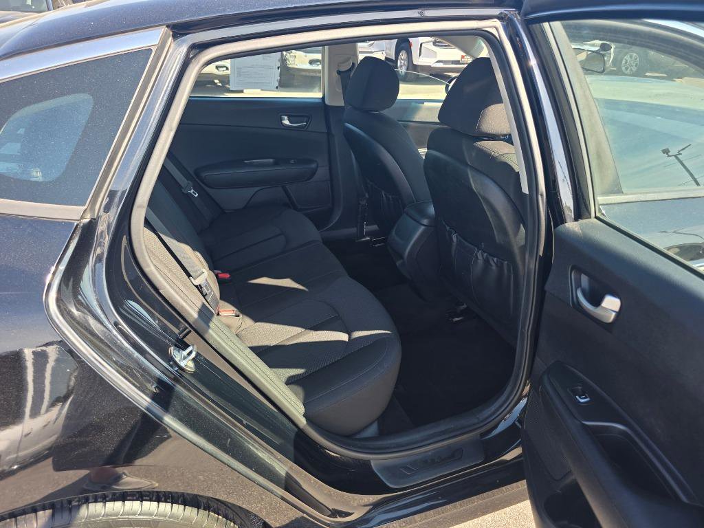 Used 2018 Kia Optima LX w/ 17" Alloy Wheels Package image 11