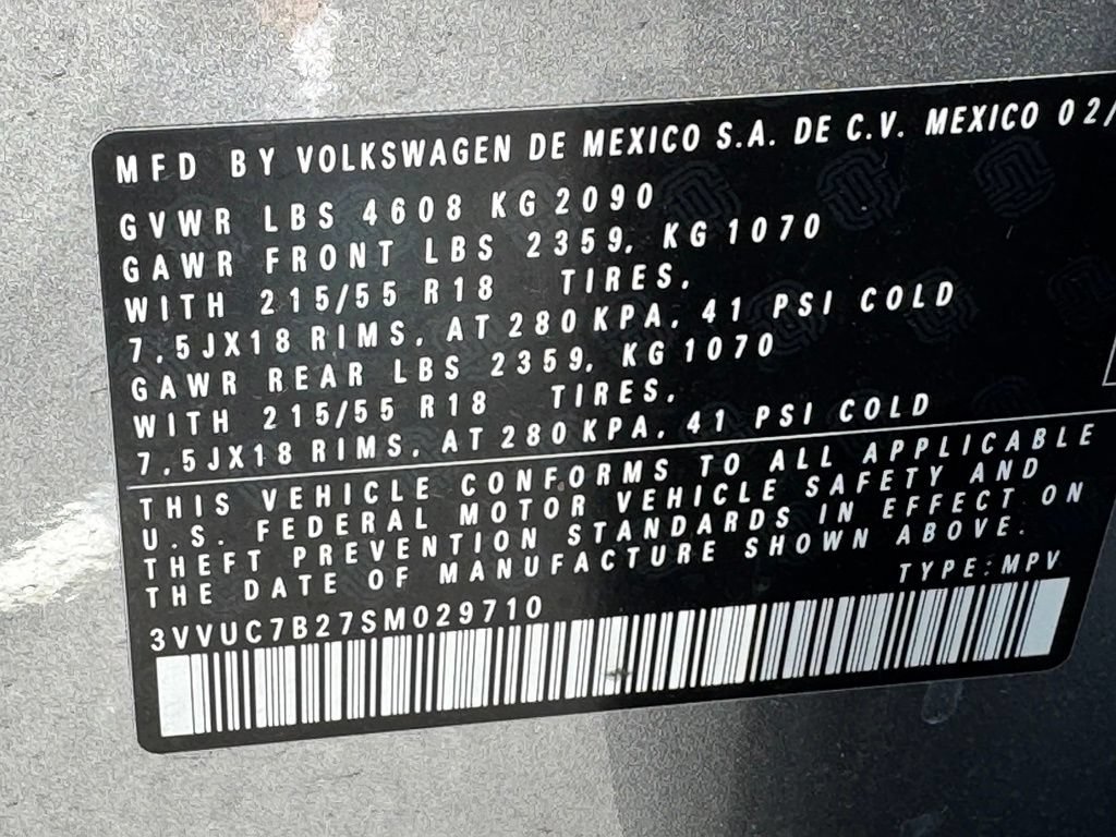 Used 2025 Volkswagen Taos SE AWD/4WD image 36