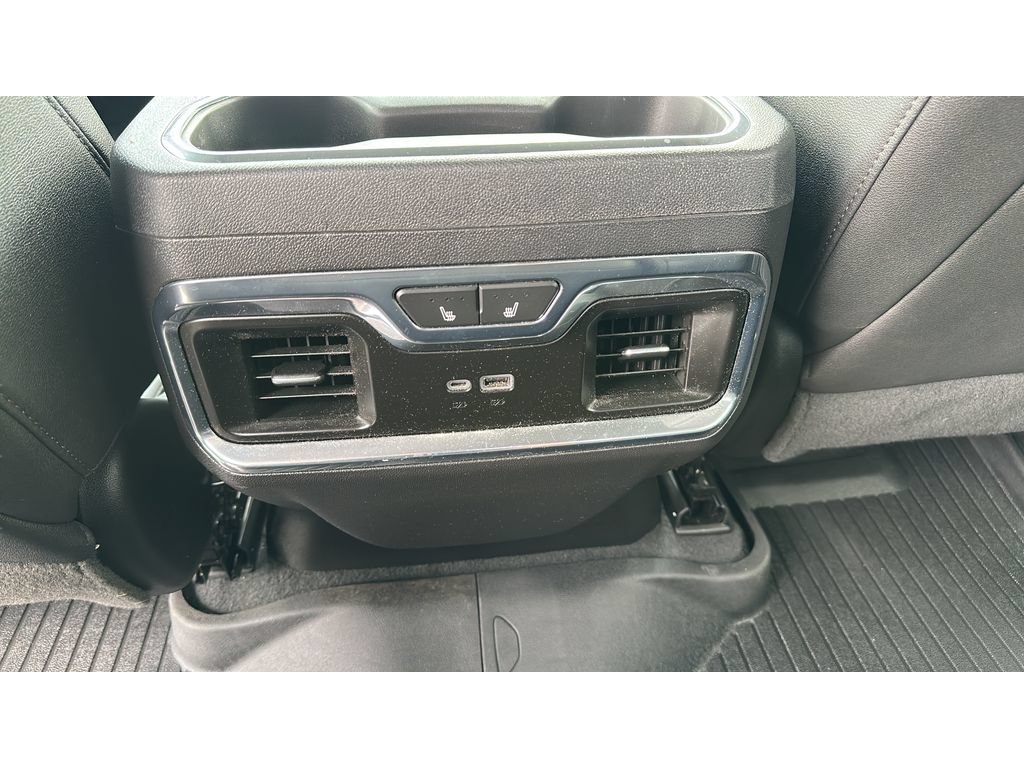 Used 2022 Chevrolet Silverado 1500 LTZ AWD/4WD image 22