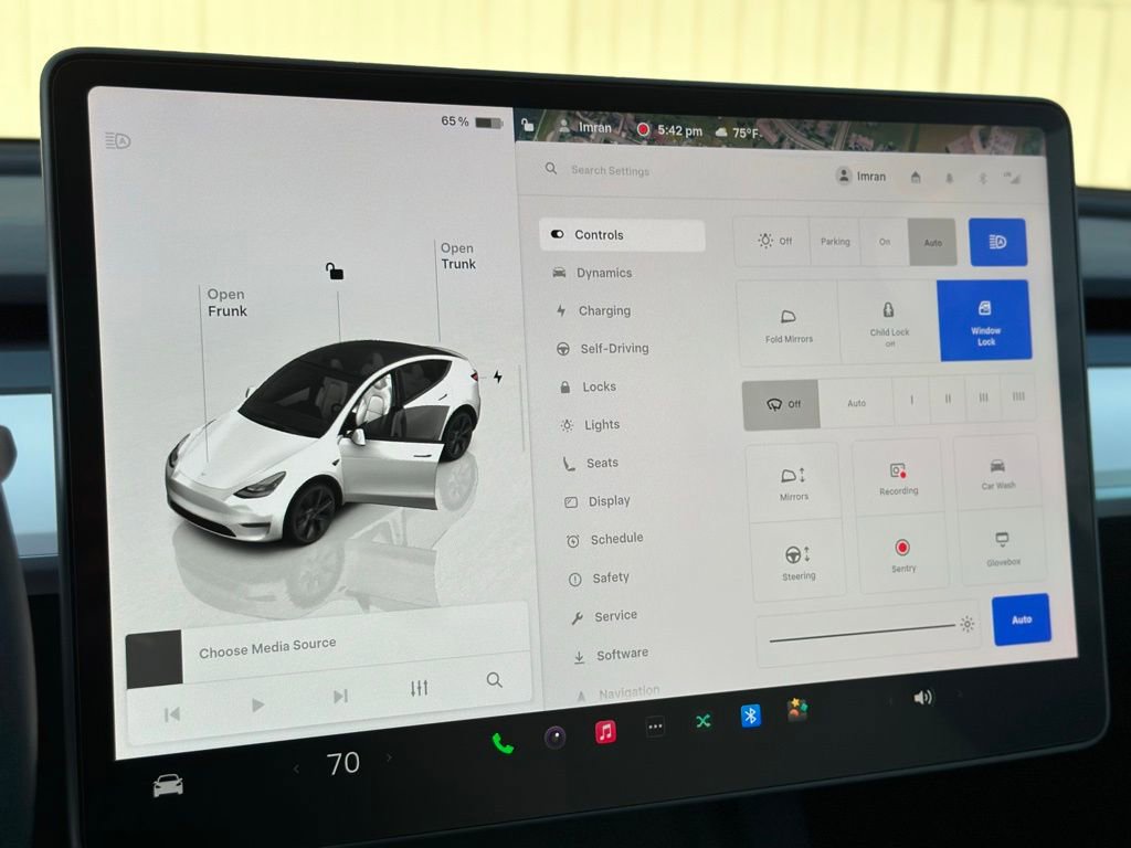 Used 2024 Tesla Model Y Long Range image 33