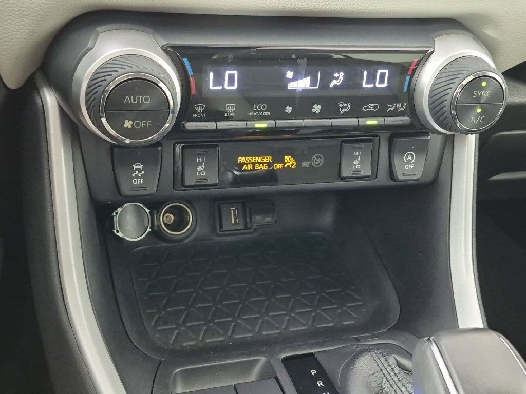 Used 2021 Toyota RAV4 XLE Premium FWD image 25