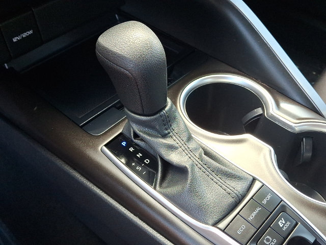 Used 2021 Toyota Camry LE FWD image 10