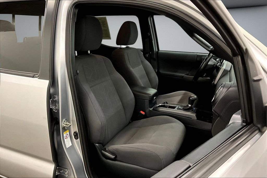 Used 2019 Toyota Tacoma TRD Sport w/ Technology Package AWD/4WD image 30