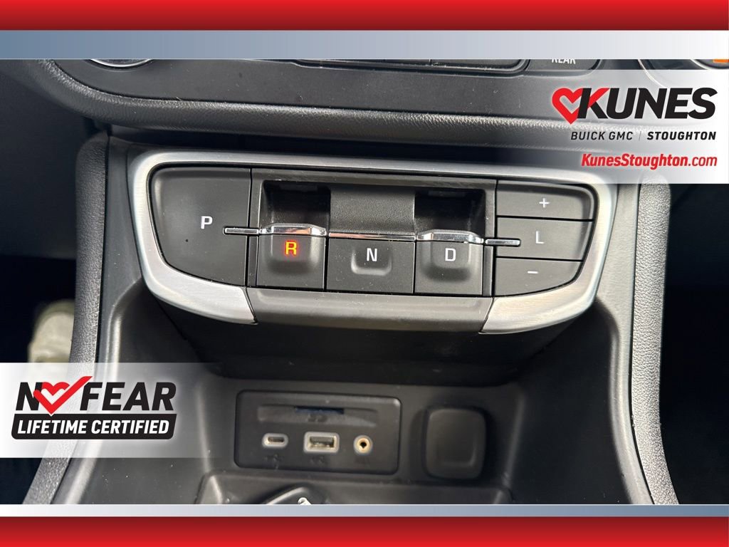 Used 2023 GMC Terrain SLT image 34