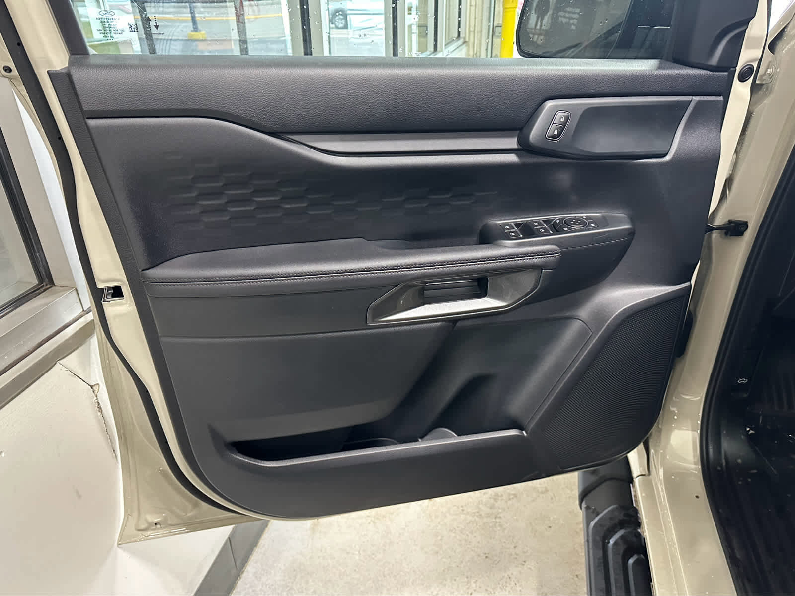 New 2025 Ford Ranger XLT w/ FX4 Off-Road Package image 12