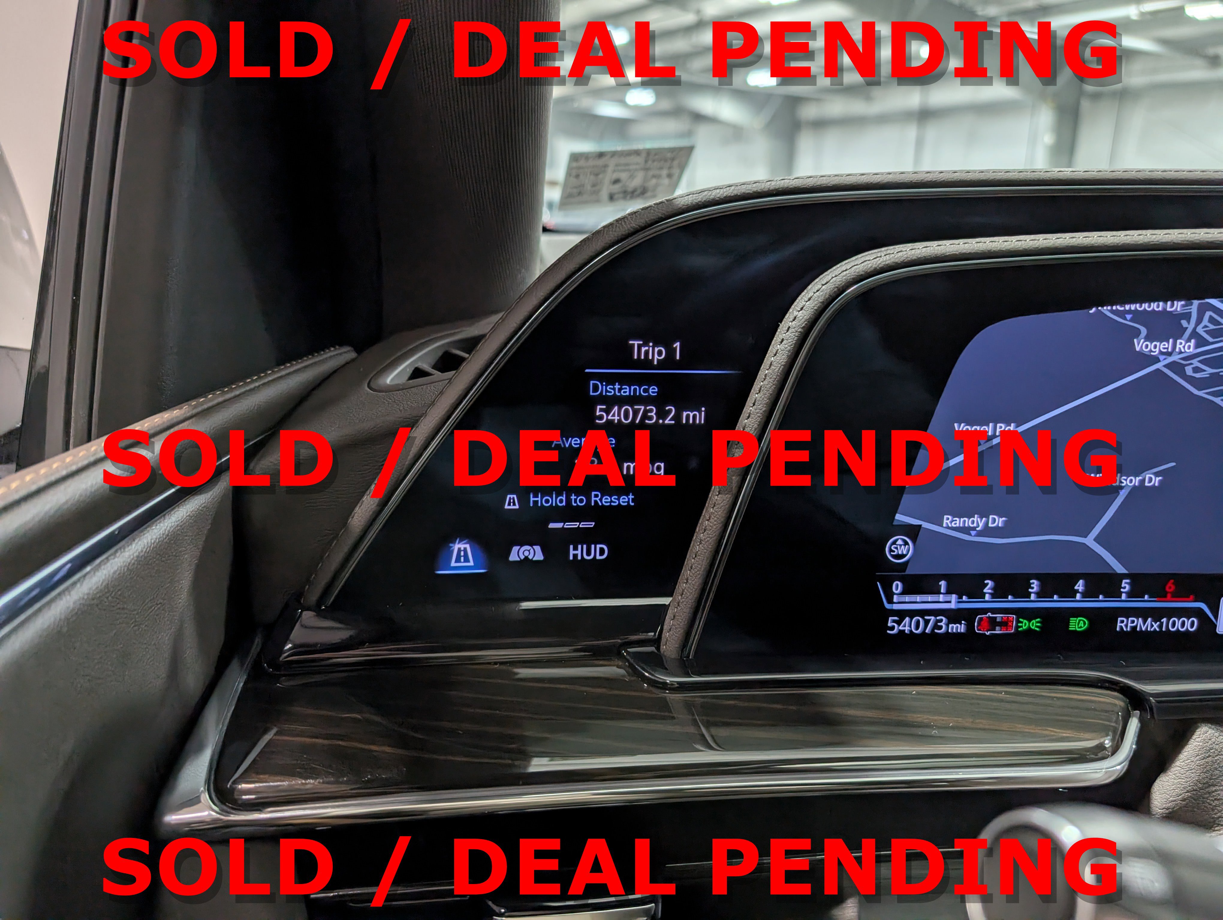 Used 2023 Cadillac Escalade Sport w/ LPO, ONYX Package image 27