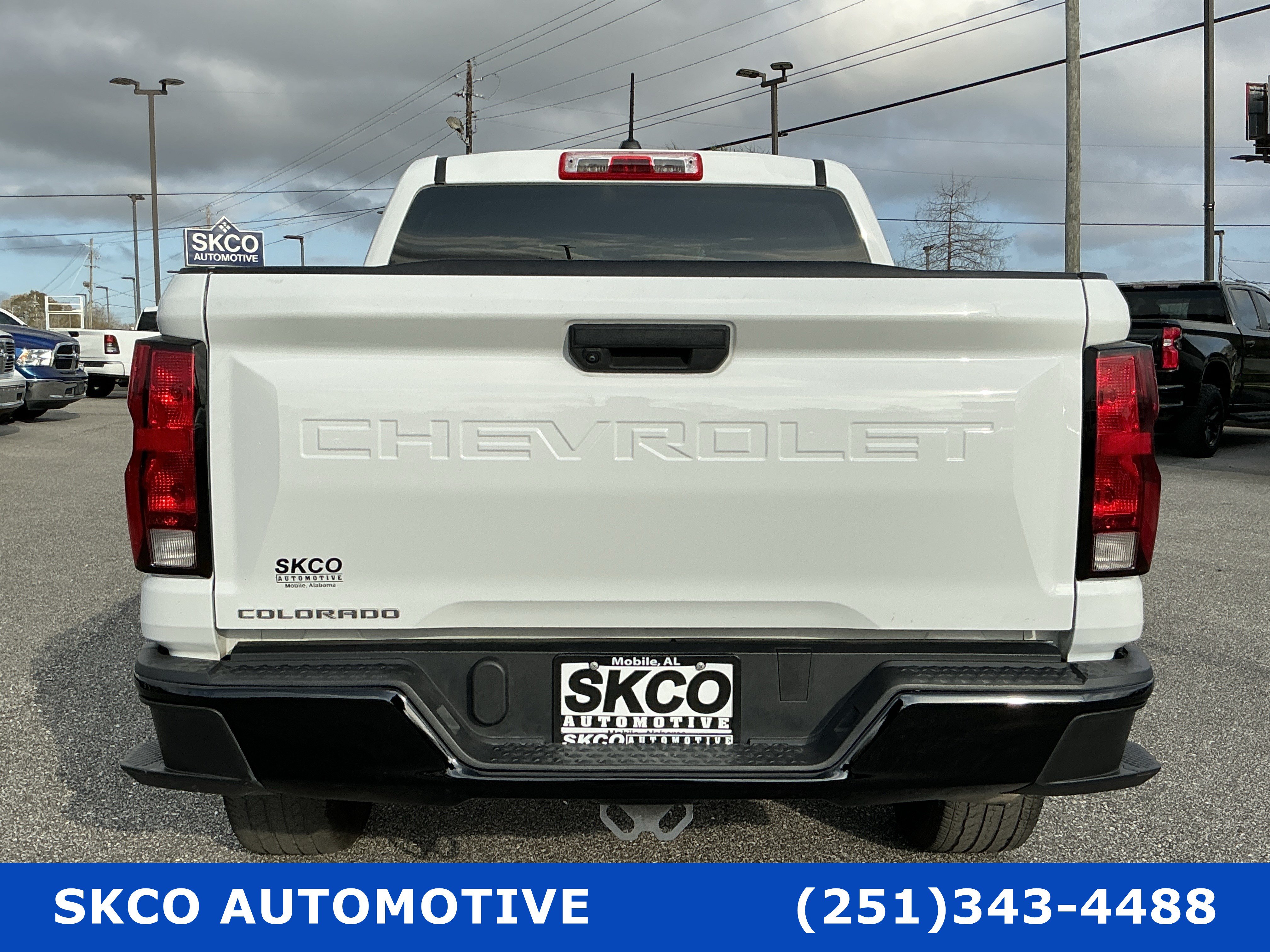 Used 2023 Chevrolet Colorado W/T RWD image 4
