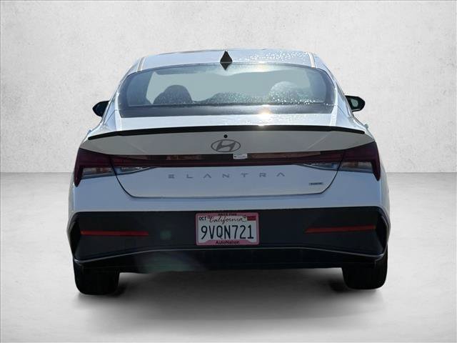 Certified 2025 Hyundai Elantra SEL FWD image 6