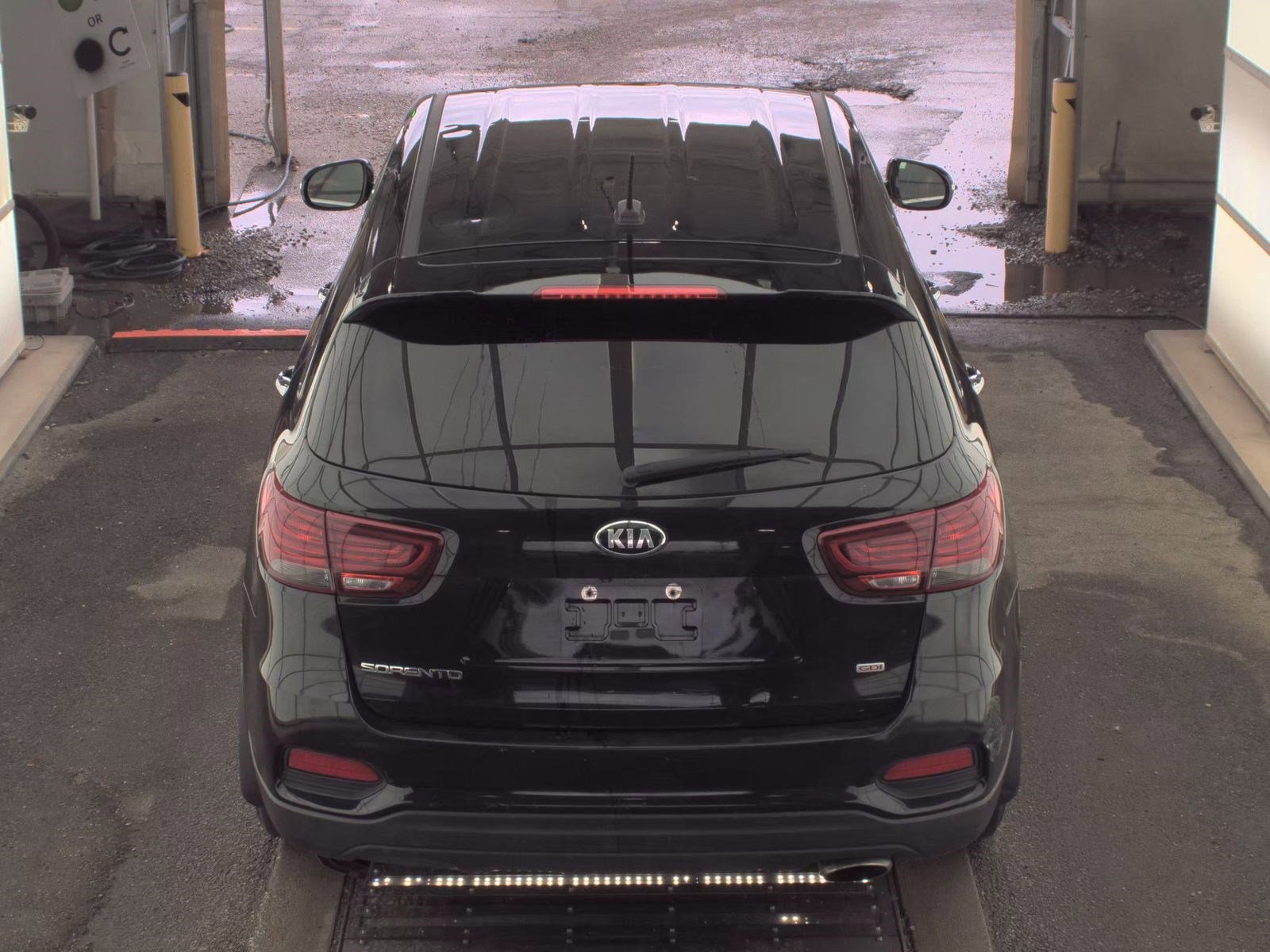 Used 2019 Kia Sorento FWD image 4